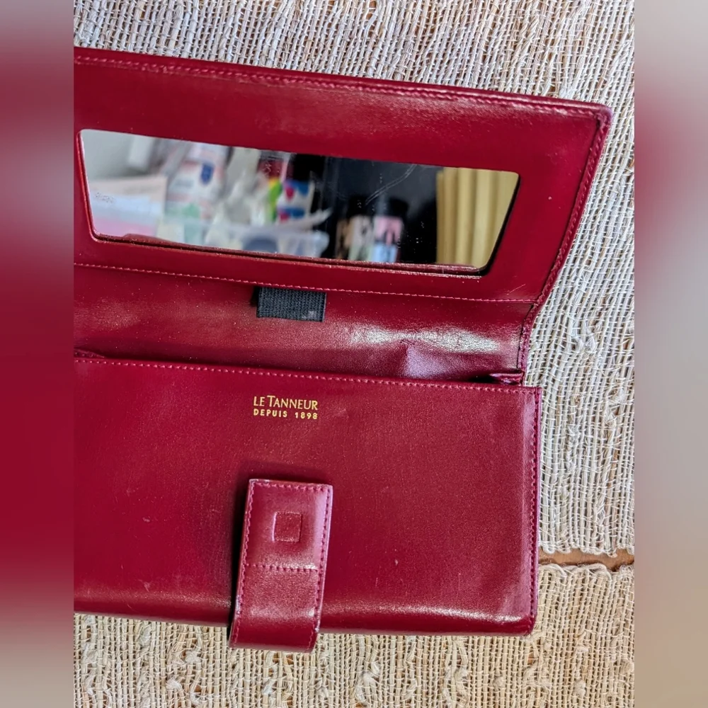 Le Tanneur Depuis 1898 Cluth Wallet w/ mirror